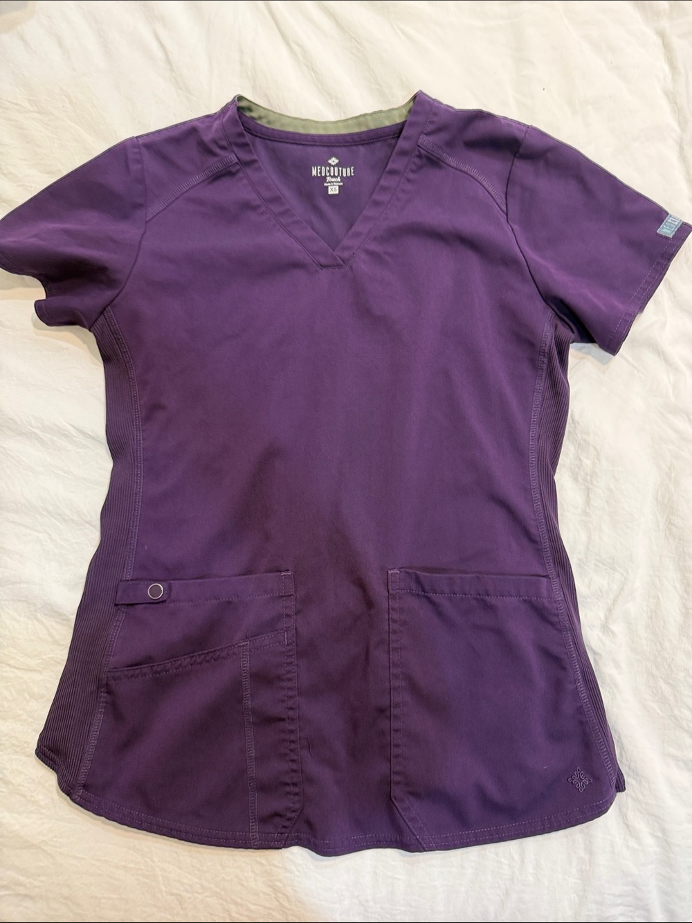 Med Couture Women's V-Neck Scrub Top & Pants in Purple